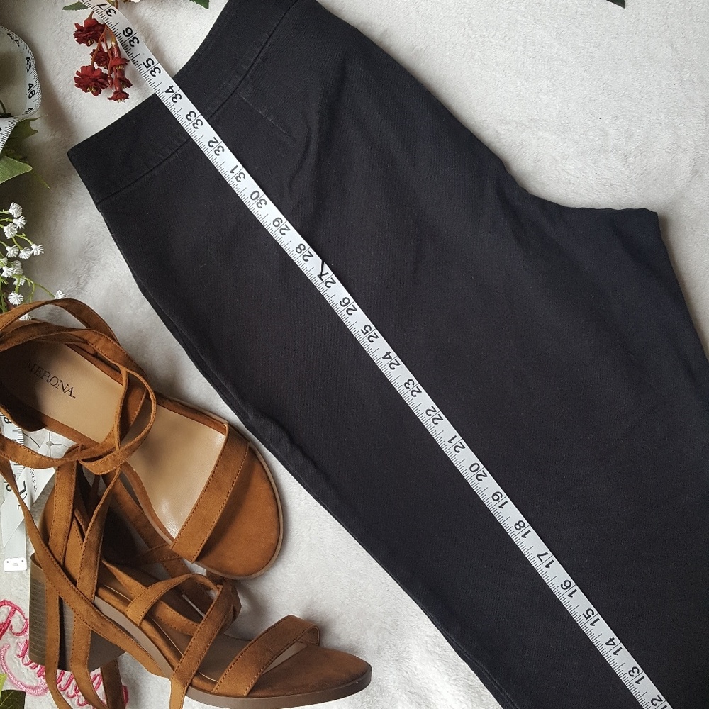 Chaps black womens capris